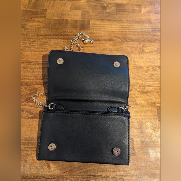 Michelle Obama Glossy Magazine Cover Collage Purse With Chain - Picture 3 of 10